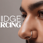 Gros plan bridge piercing arête nez